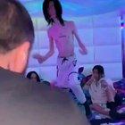 Alguém pode me responder de q planeta esse bicho veio?