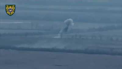 UAF 53 OMBr targets the occupiers tanks with artillery with help of drone. Date/location unknown. Music from source.