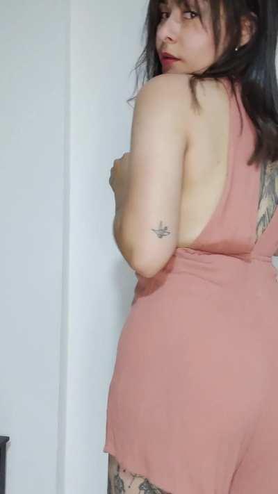 Are you more of a boob guy or a butt guy!