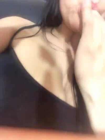 Teen Fingering Herself And Licks The Grool