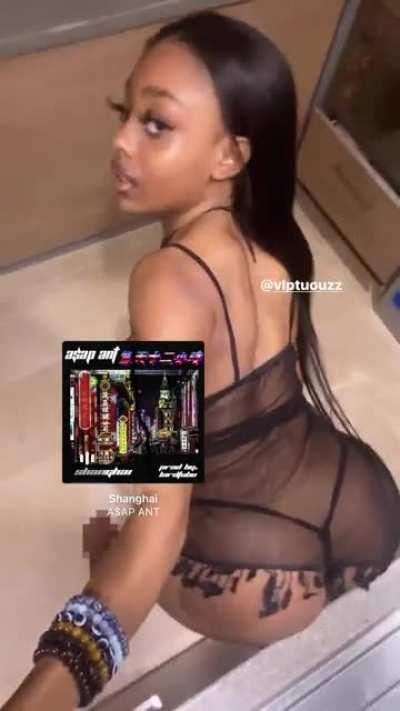 Slim Ebony (@vlpttuouz)