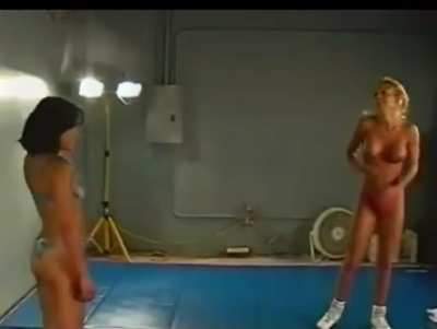 Hannah dismantles Simone