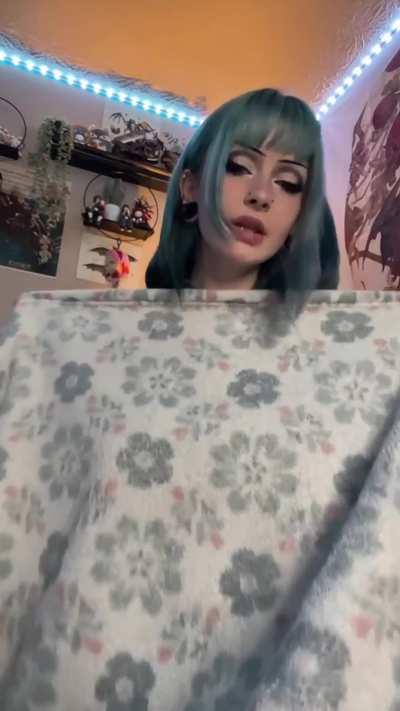 Can you take the blanket?