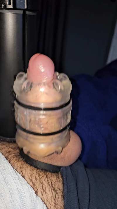 Make that cock cum sweetie