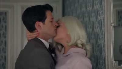 Miriam Giovanelli in ‘Velvet’