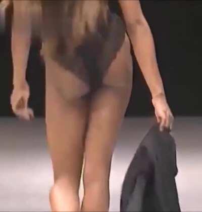 Naomi Campell (runway goddess)
