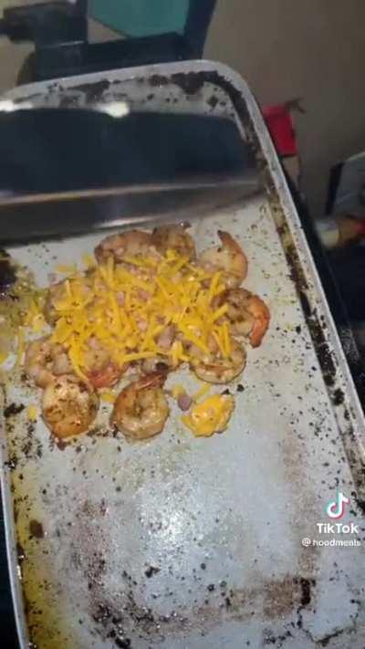 Hoodmeals, one of the most disgusting accounts of TikTok