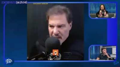 Queres entender las leliq? Claudio Zuchovicki te ayuda. Temas que toca: default, bonos en pesos, plata del ANSES, plazos fijos y vinculación con leliq, por ultimo la importancia del crédito en una economía estable para que la gente sin recursos pueda acce