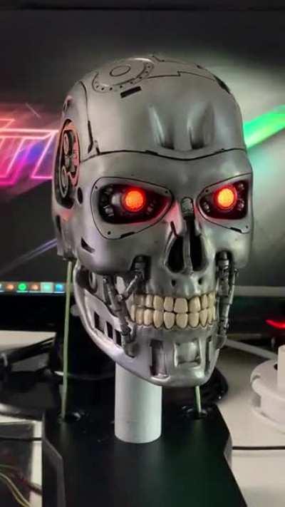 Terminator skull WIP now with random head movement