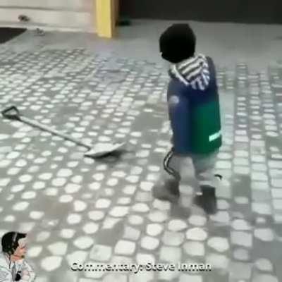 Kyle and the shovel 😂