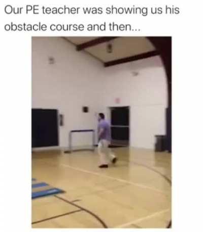 WCGW showing how to do the obstacle course