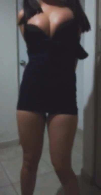 Is this dress tight enough?