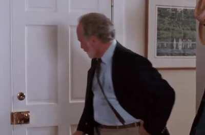 Non Americans using Social Media this week...