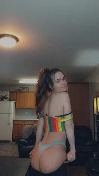 I’d do anything to cum ;)