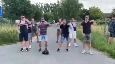 Never piss against an Electric Fence!!