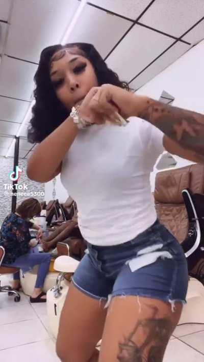 1 or 2 ⁉️PAWG or Chocolate Busty Baddie 