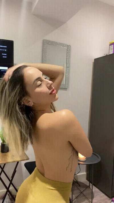 Imagine i'm your new neighbor