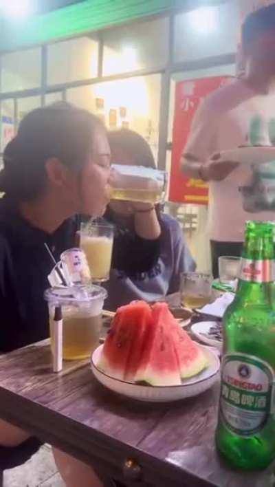 blursed_waifu beer 😋