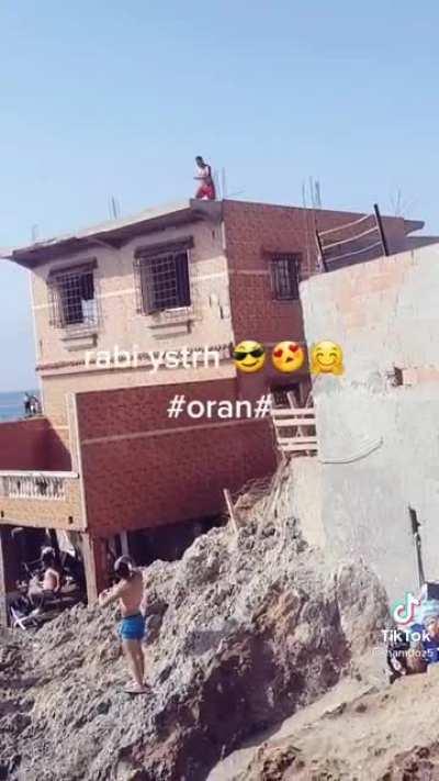 HMB while I dive from a building not even remotely close to the water..