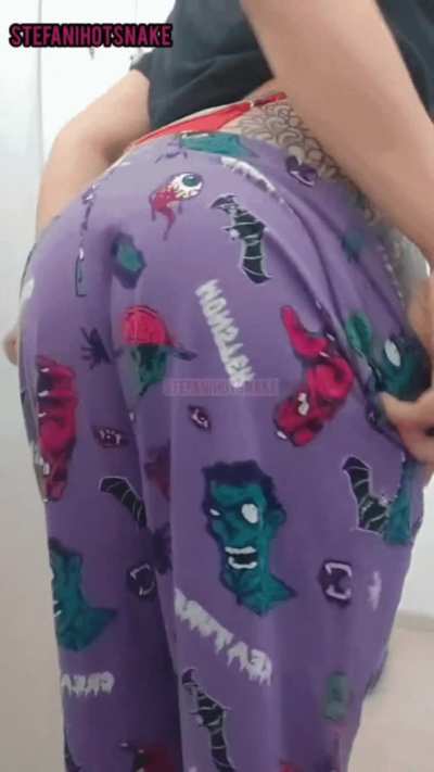 let me sit on your face while your wife is distracted and thinks you are at work