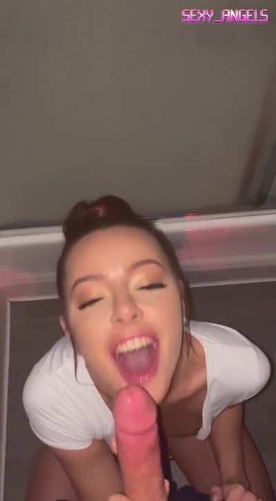 Vanna Bardot Blowjob