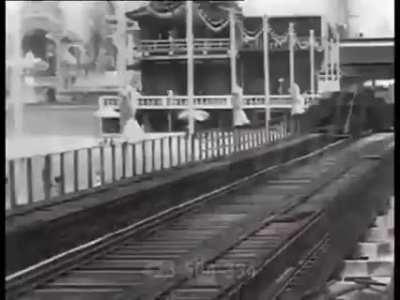 США. 1909 или 1910 год. Кони Айленд. Одноколейка, где поезда просто перебирались друг через друга.