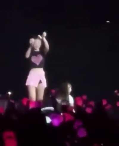 Yes lisa show it! Please share an hd source if anyone has it