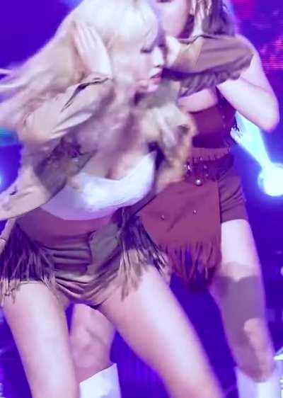 SBS Inkigayo 2020614 Twice Momo