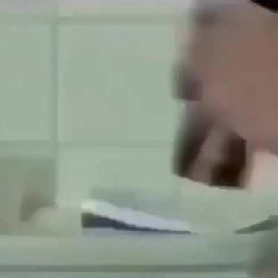 Yasaklanan axe reklamı