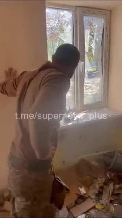 POV: You are trying to close a window in Chasiv Yar