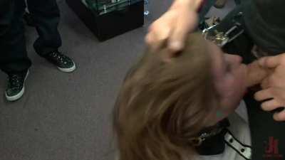 Facefucking a fuckmeat