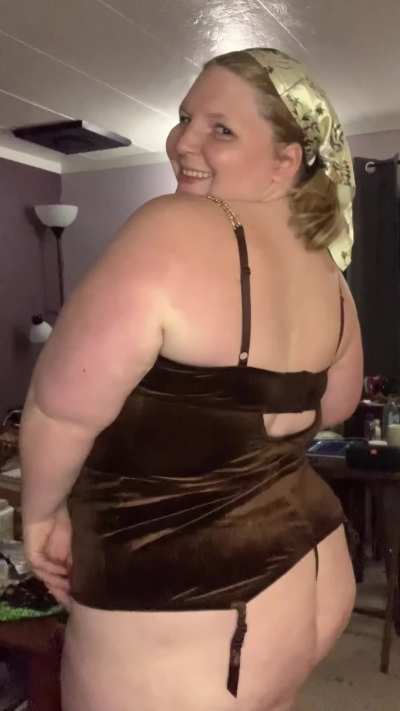 Honestly, I love my curves 🥰