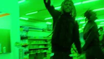 Deleted scene from the sky video