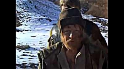 А чего стоит слепец на троне?