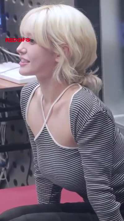 Somi NSFW hits 15K Members !!!