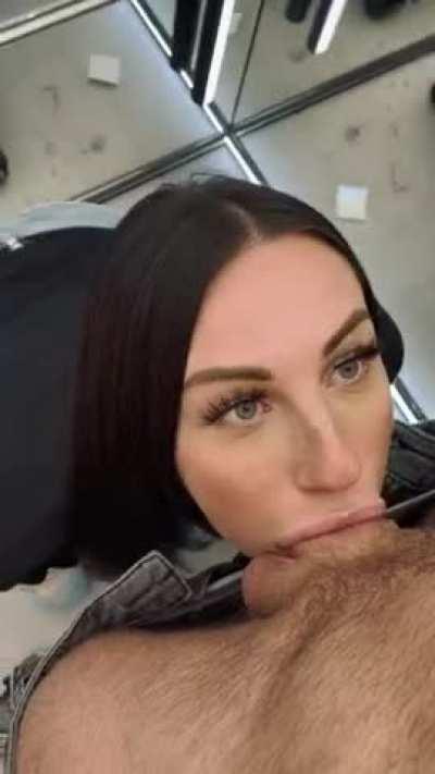 Surprise Deepthroat Performance