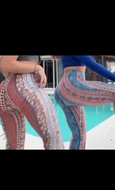 Double PAWG Jiggle