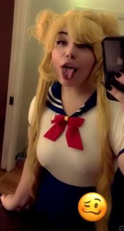 Can this Extra thick Ahegao chick have some cum💦