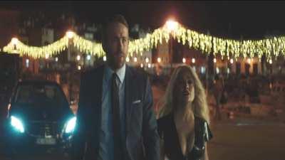 Salma Hayek slaying at 54