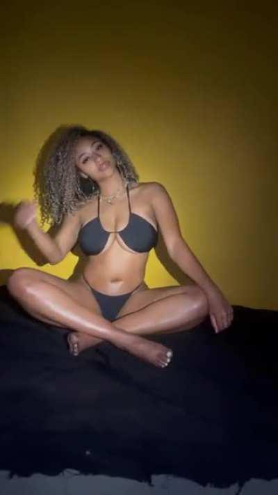 Does anyone know how to make your group on Reddit be able to post videos