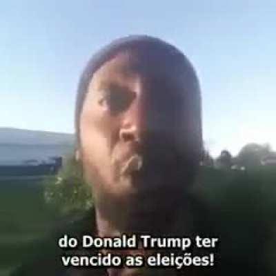 Tem sempre um que vê as coisas como elas são.