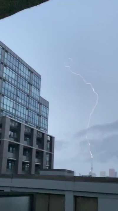 Ground-to-sky lightning from the CN Tower this morning