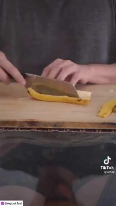 To peel bananas fancy