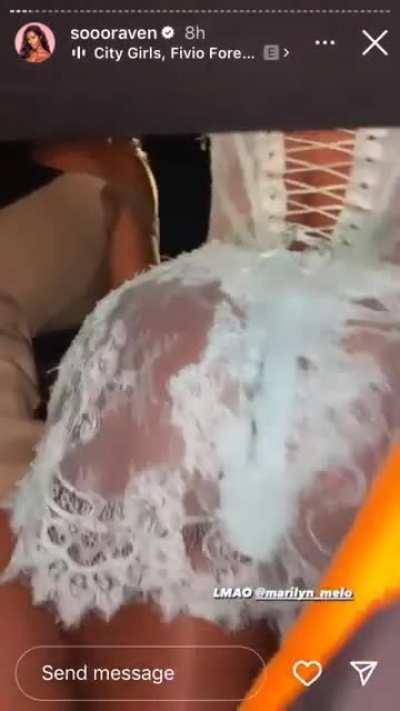 Featuring MarilynMelo