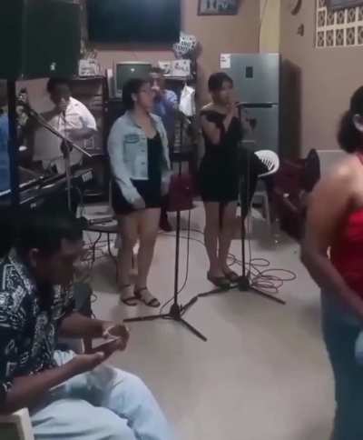 Listo grupo versátil TEMU