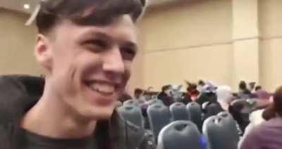 r/cringetopia praising a well known pedophile weeb and neo-nazi to own the furries.