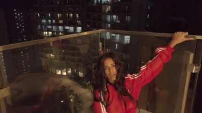 Poonam Pandey : Naughty Neighbour [SEX CUTS - DIRECT STREAMING]