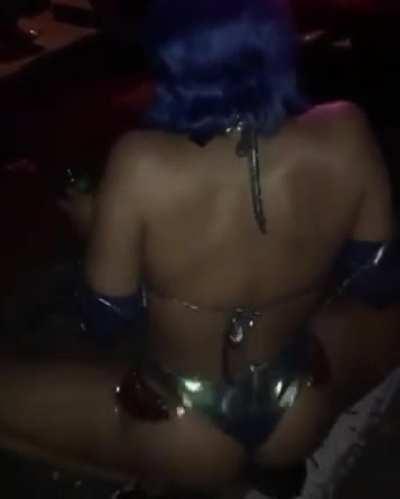 '_inhalemee' shaking it after dark 🔥