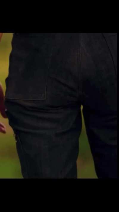 She looks amazing in Bumblebee