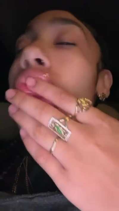 watch this spitty nasty stank mouth hoe talk shit to you